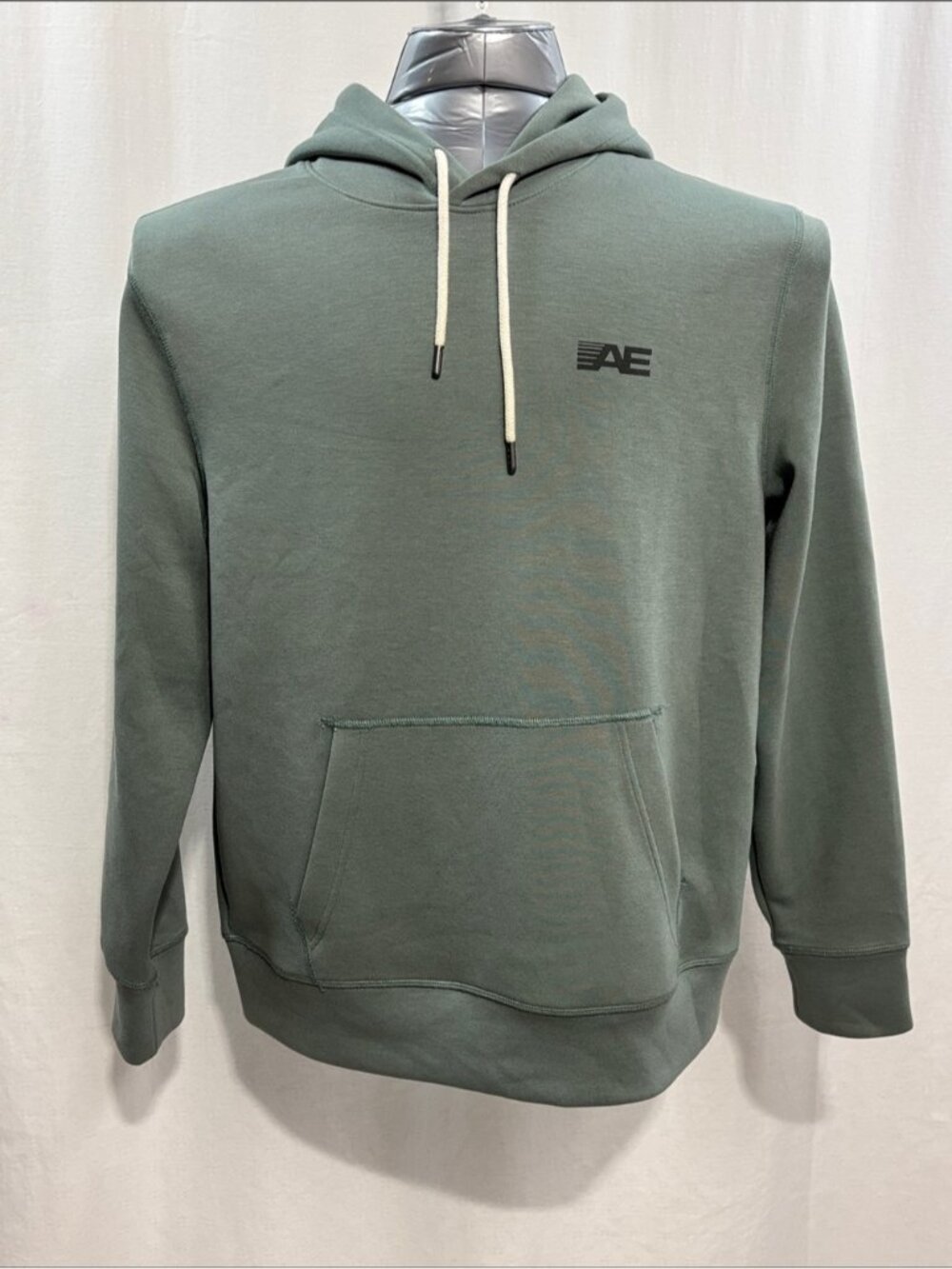 American Eagle Outfitters Active Sage Green Hoodie 211 like new casual comfort